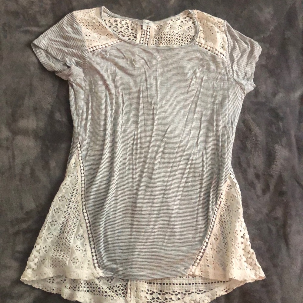 Kismet Tee with lace detail